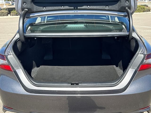 2024 Toyota Camry SE photo 18