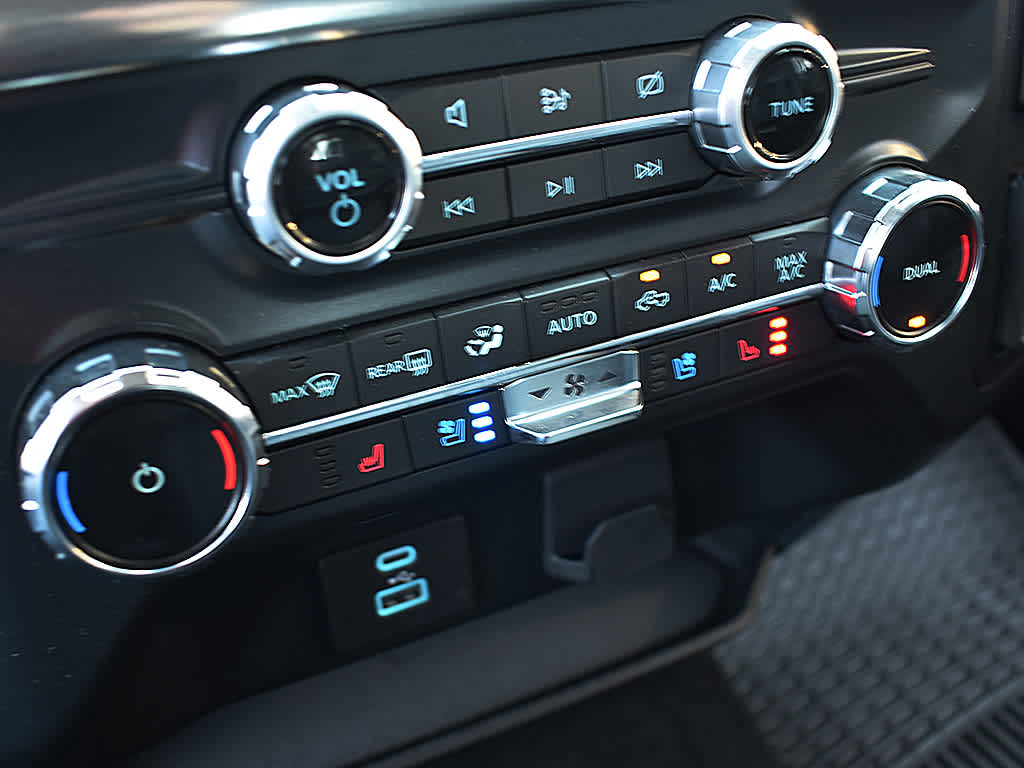 2022 Ford F-150 Lariat photo 21