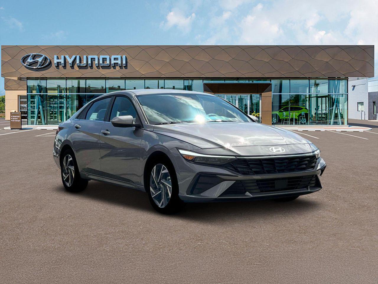 2025 Hyundai Elantra SEL Convenience photo 11