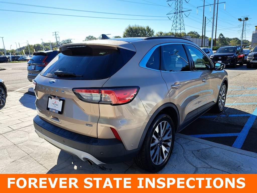 2020 Ford Escape Titanium Hybrid photo 5