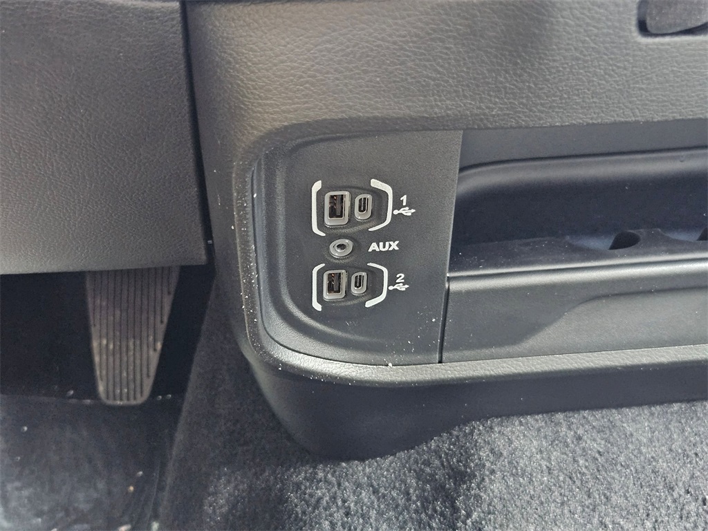 2025 Ram 2500 Tradesman photo 29