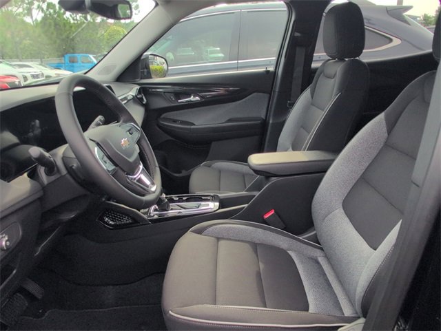 2026 Chevrolet Trailblazer LT photo 3