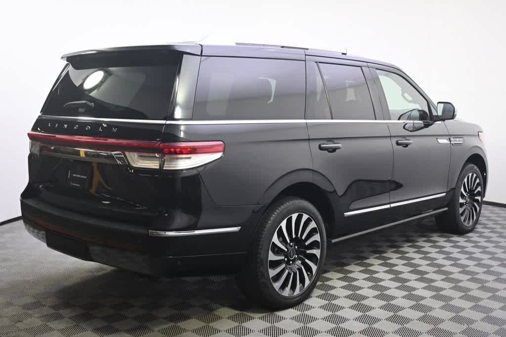 2024 Lincoln Navigator L Reserve photo 2