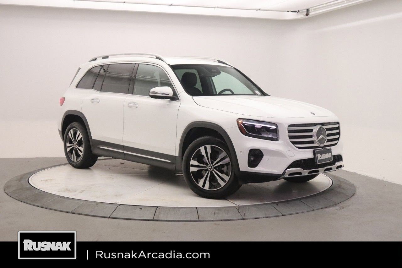 2026 Mercedes-Benz GLB GLB 250's photo