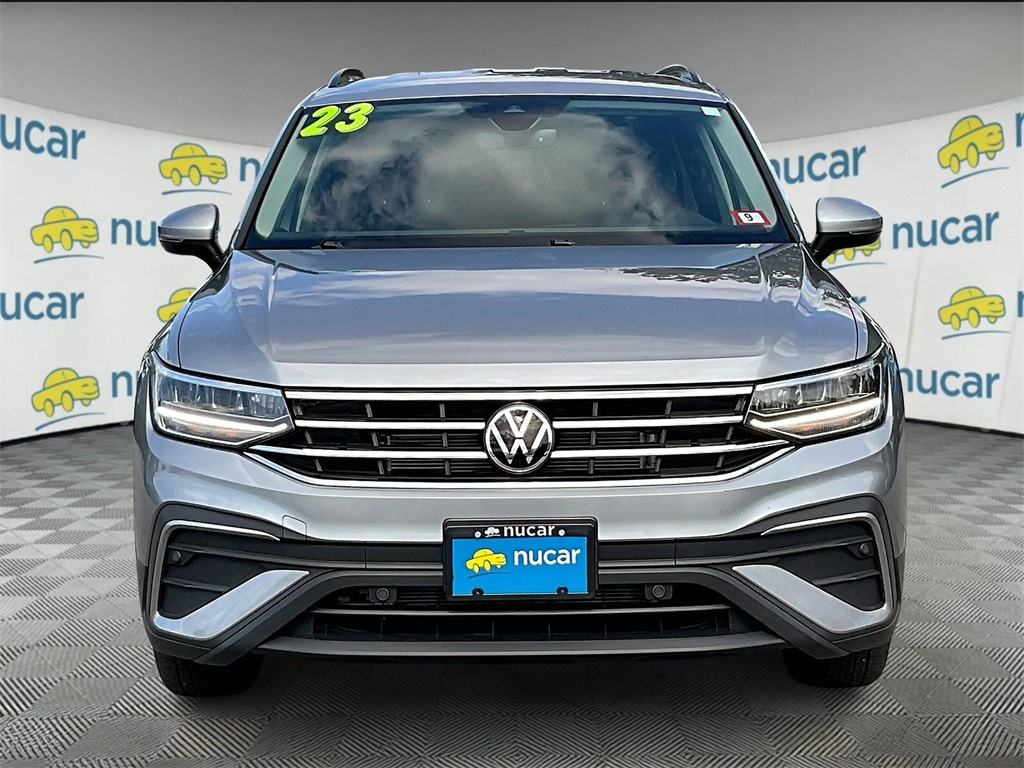 2023 Volkswagen Tiguan S photo 2