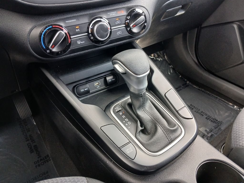 2023 Kia Soul LX photo 18