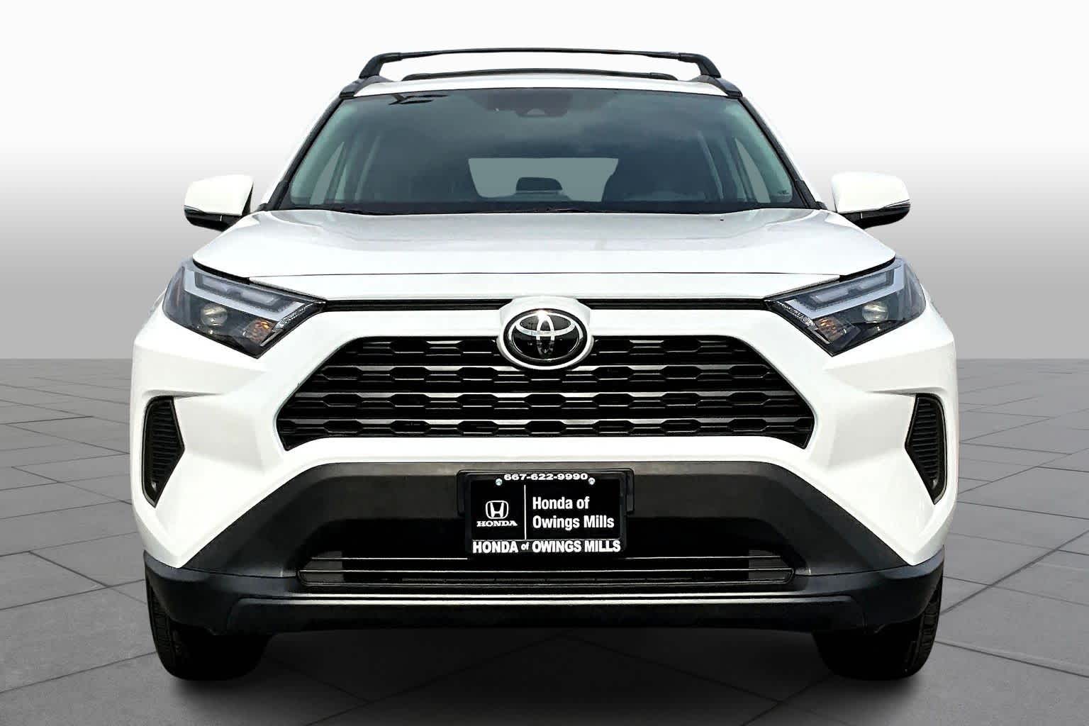 2024 Toyota RAV4 XLE photo 2