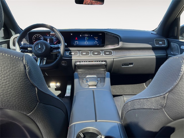 2025 Mercedes Benz GLS 450 4MATIC photo 10