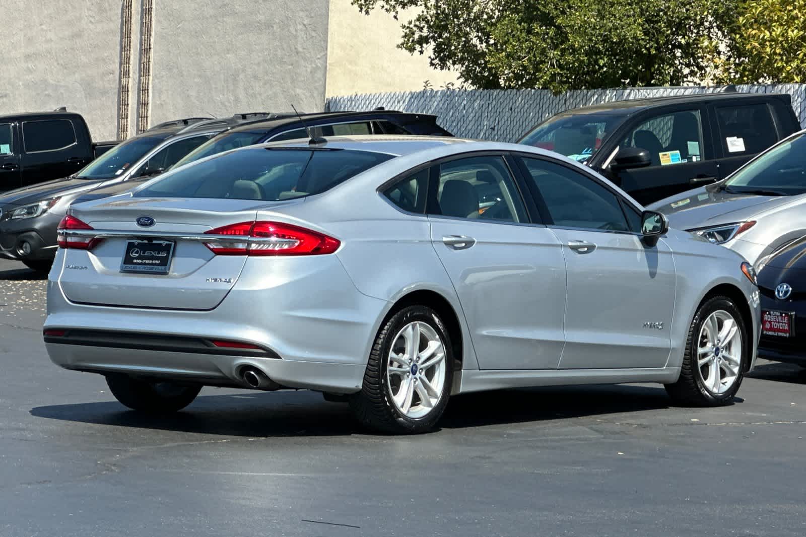 2018 Ford Fusion Hybrid S photo 2