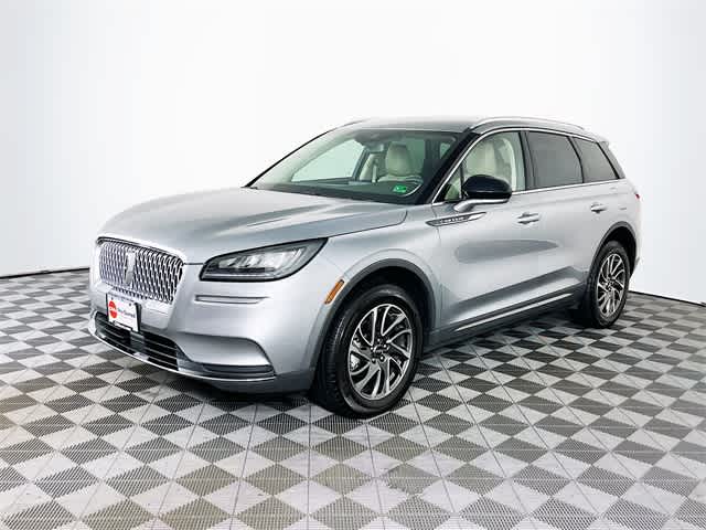 2022 Lincoln Corsair Standard photo 3