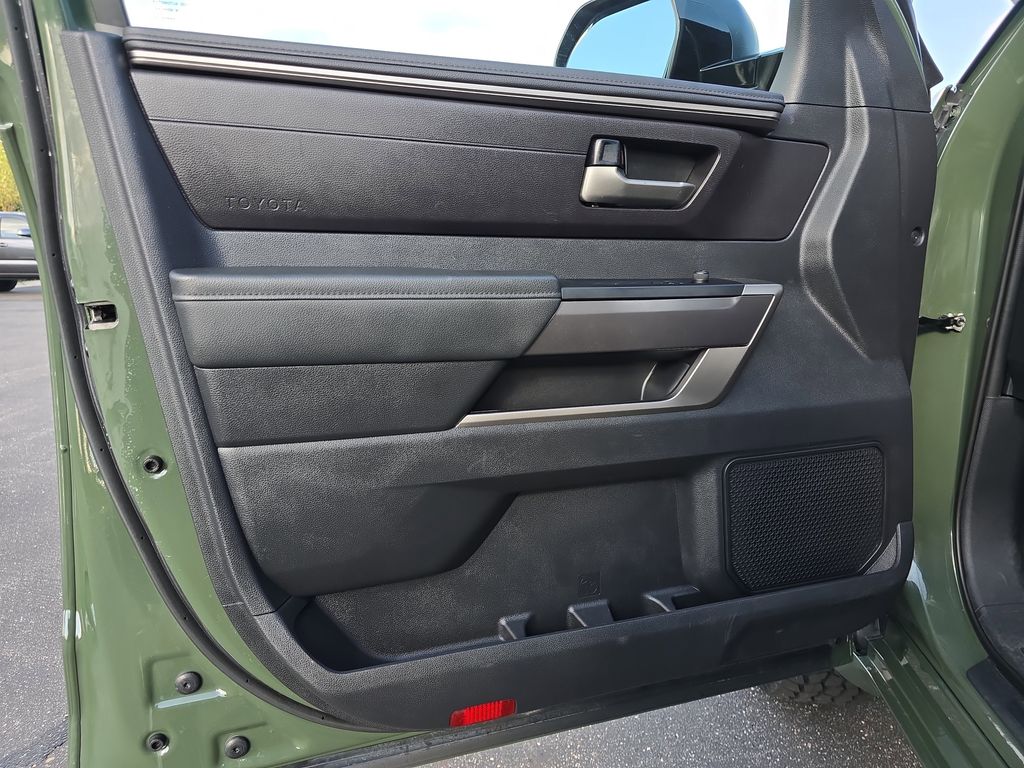 2022 Toyota Tundra SR5 photo 24