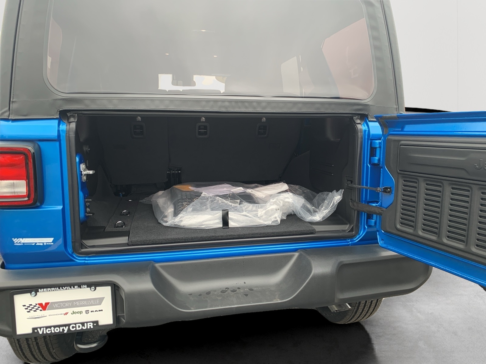 2025 Jeep Wrangler Sport S photo 27