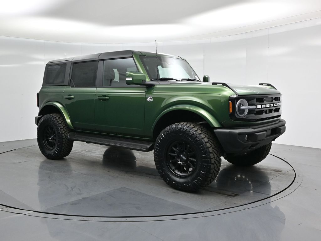 2025 Ford Bronco Outer Banks photo 23