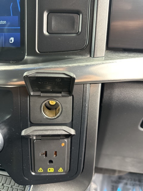 2023 Ford F-150 Lariat photo 26
