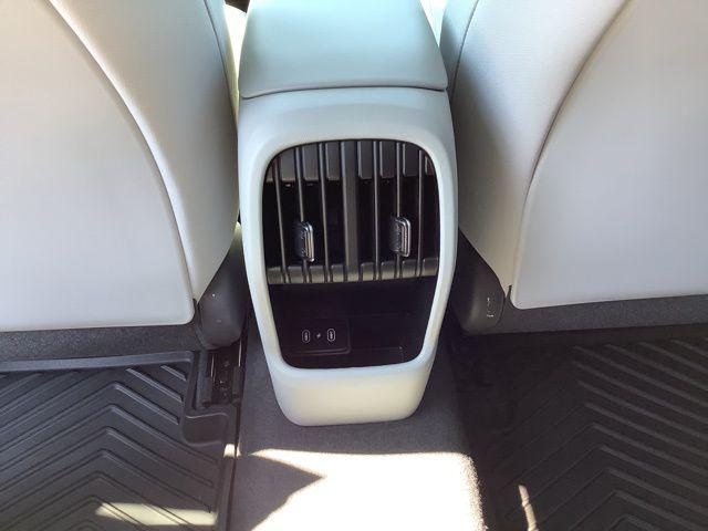 2026 Hyundai Kona SEL photo 20
