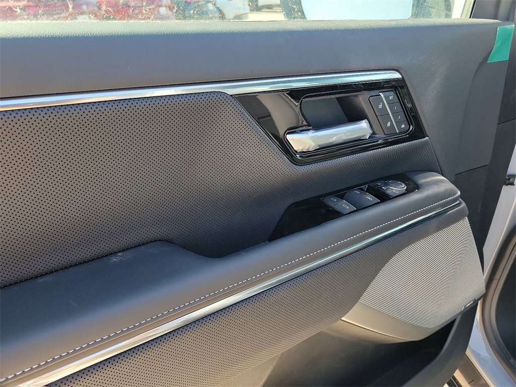 2025 Gmc Sierra EV photo 18