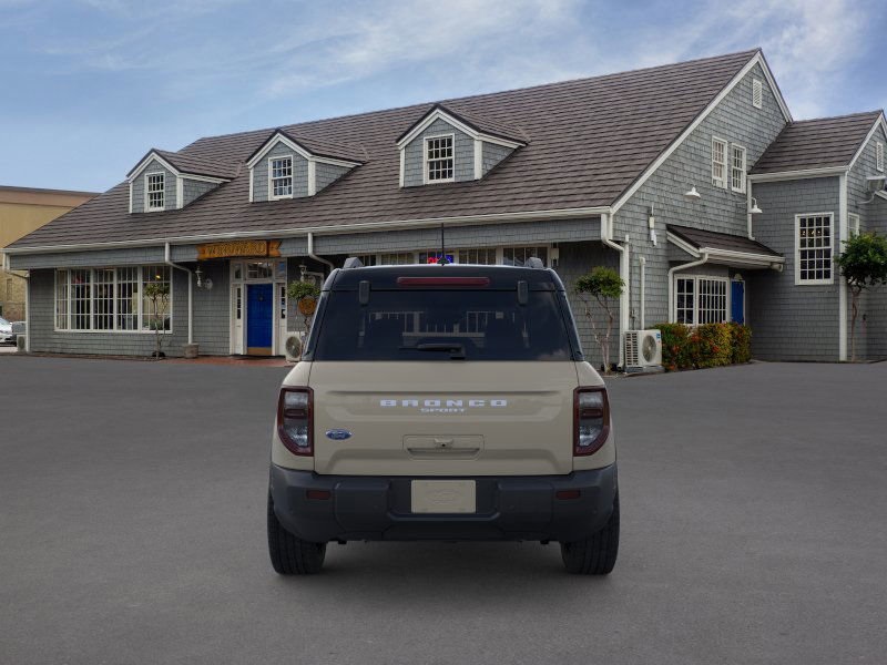 2025 Ford Bronco Sport Outer Banks photo 3