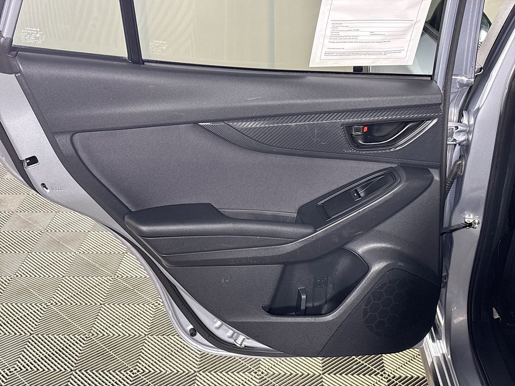 2019 Subaru Crosstrek 2.0i Premium photo 16