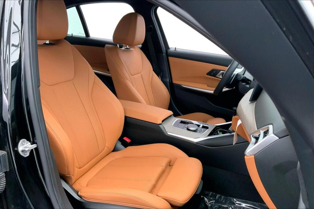 2025 Bmw 330i xDrive photo 3
