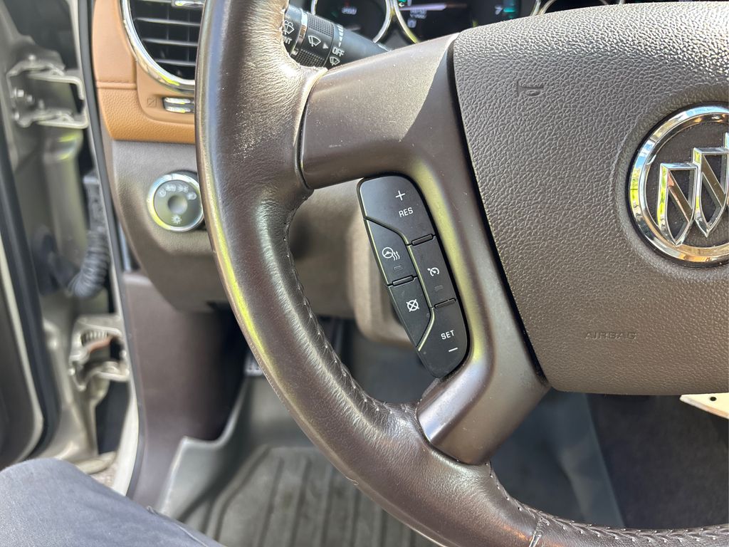 2017 Buick Enclave Leather photo 30