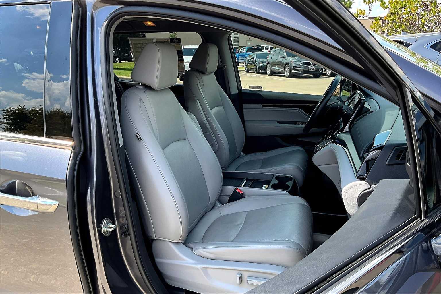 2020 Honda Odyssey Elite photo 7