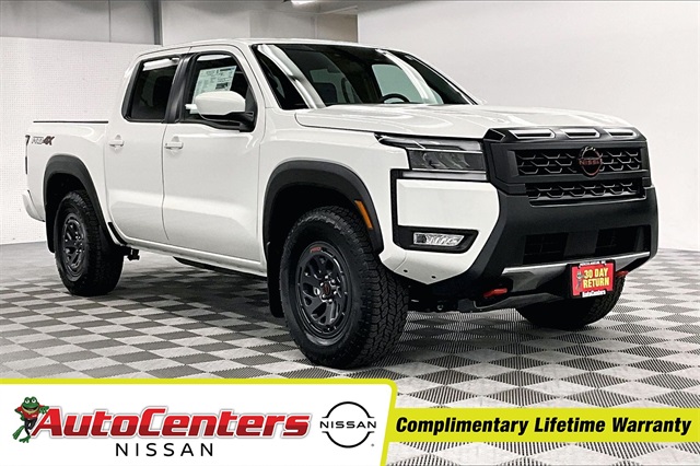 2025 Nissan Frontier PRO-4X's photo