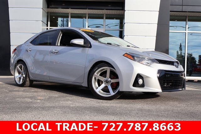 2016 Toyota Corolla L photo 2