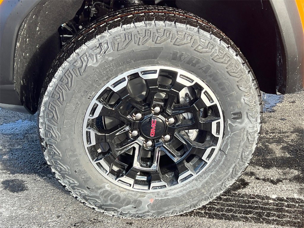 2026 GMC CANYON - Image 10