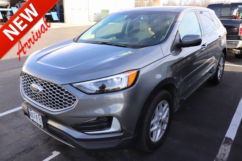 2024 Ford Edge SEL's photo