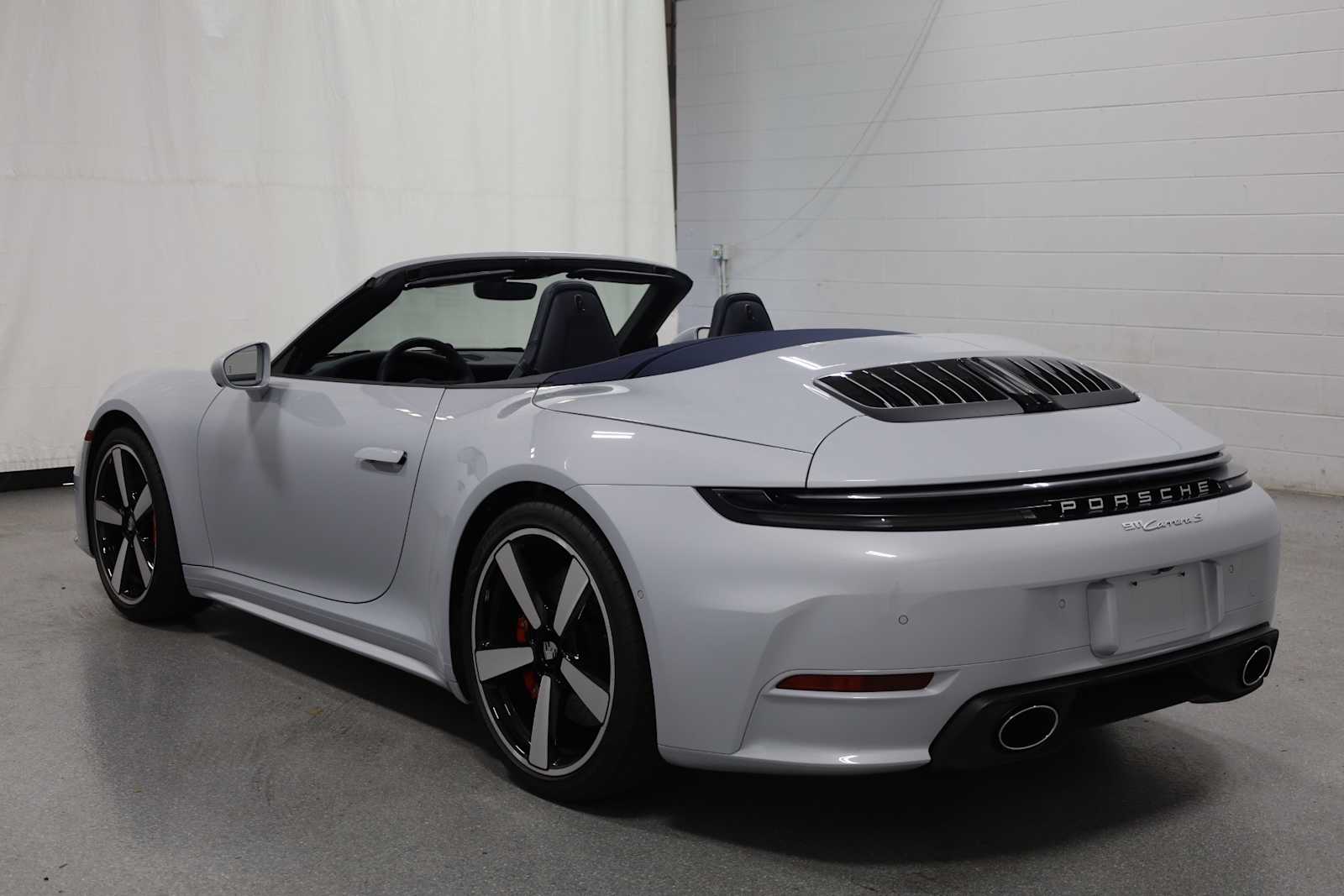 2025 Porsche 911 S photo 4