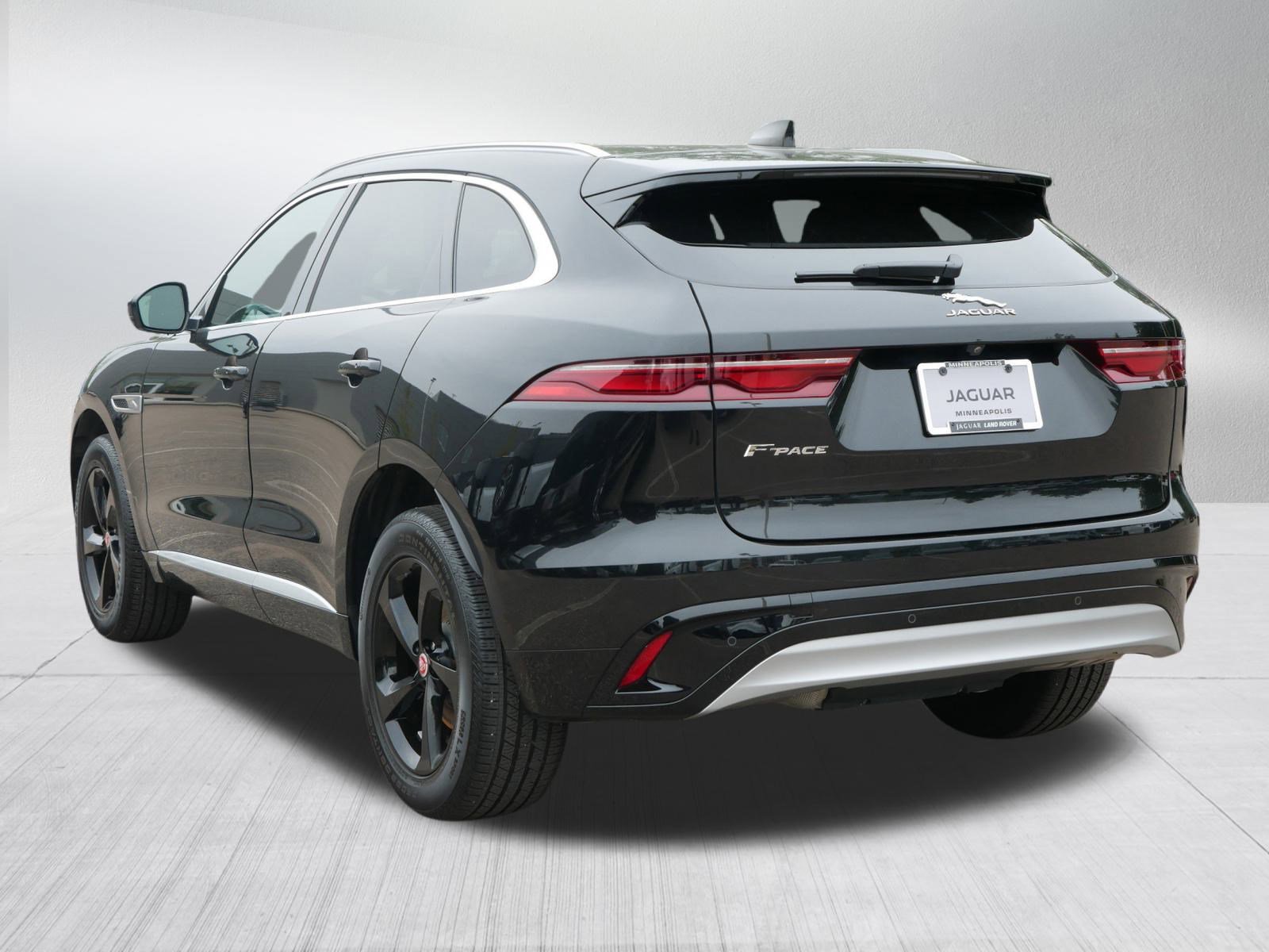 2023 Jaguar F-PACE P250 S photo 7