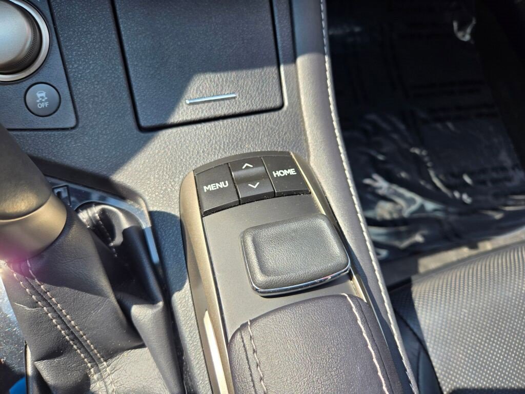 2016 Lexus ES 350 photo 29