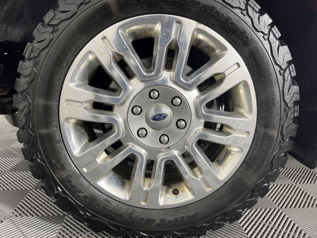 2013 Ford F-150 Platinum photo 7