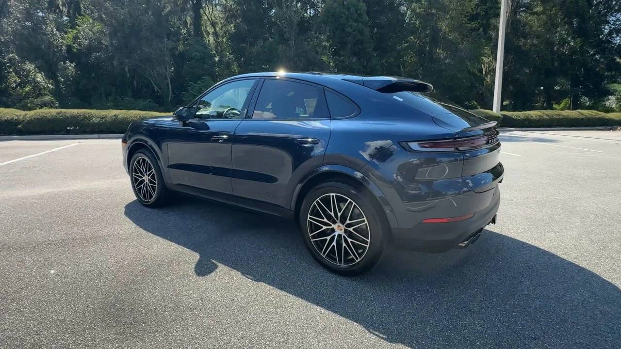 2025 Porsche Cayenne Coupe photo 6
