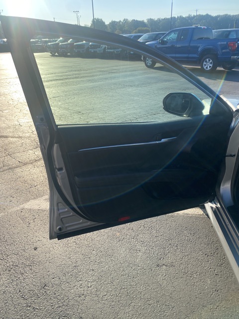 2024 Toyota Camry LE photo 11