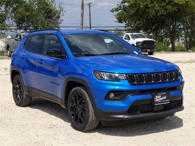 2026 Jeep Compass Latitude photo 2