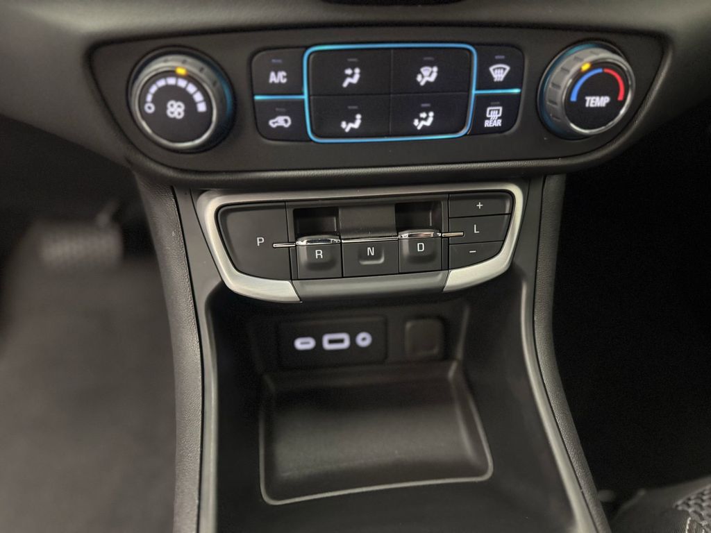 2024 Gmc Terrain SLE photo 27