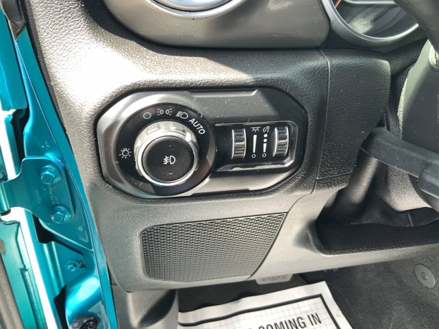 2019 Jeep Wrangler Unlimited Sahara photo 19
