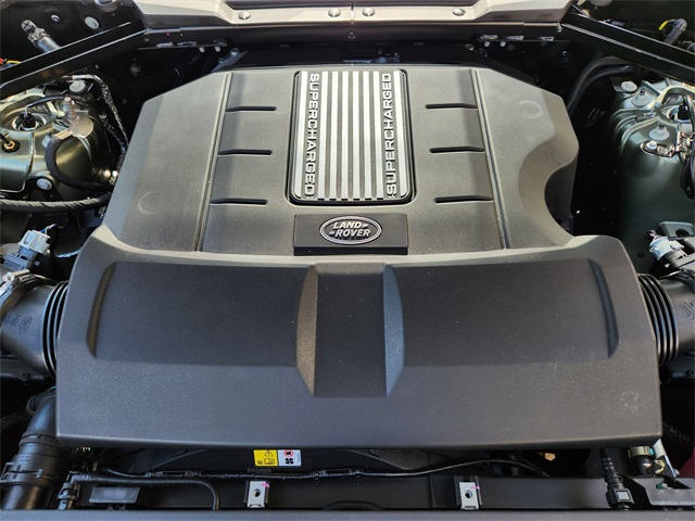 2025 Land Rover Defender 110 X-Dynamic SE photo 19