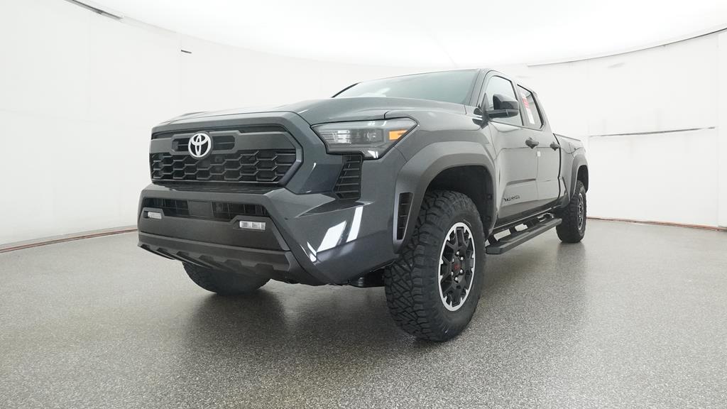 2025 Toyota Tacoma TRD Off-Road photo 4
