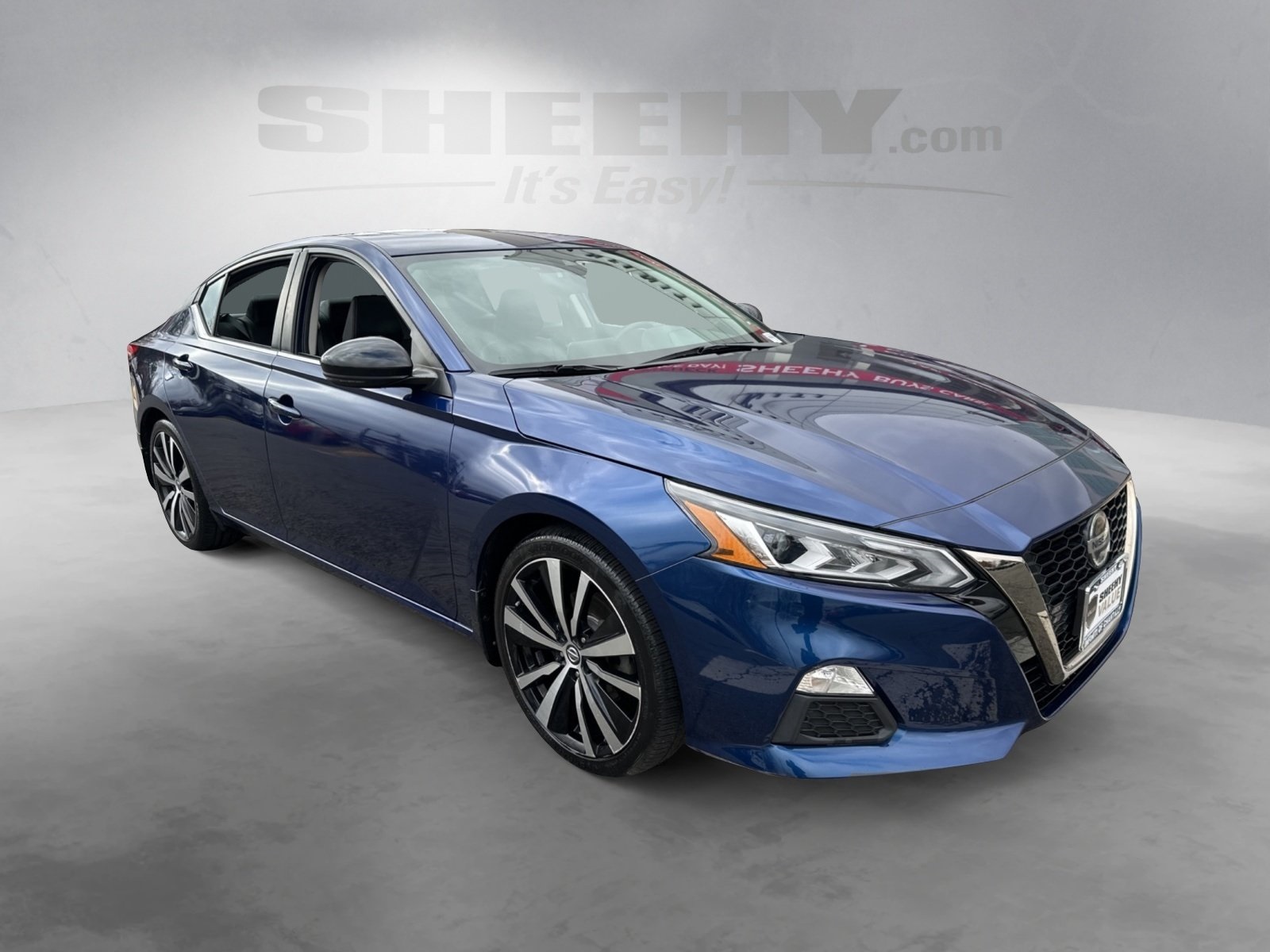 2020 Nissan Altima 2.5 SR photo 2