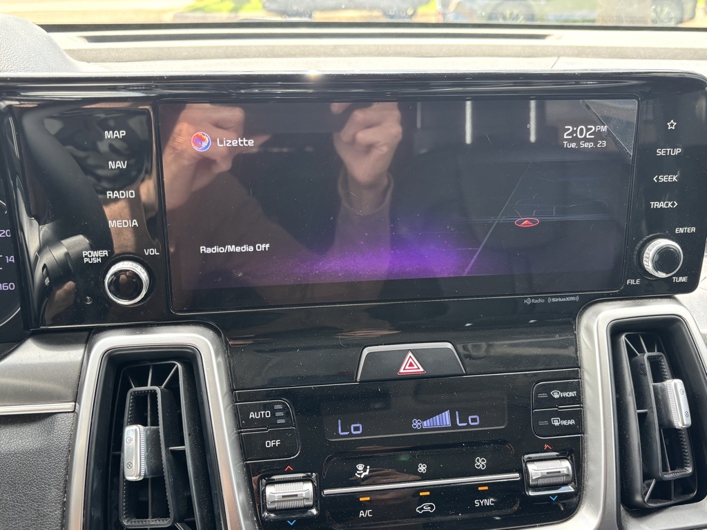 2022 Kia Sorento S photo 7