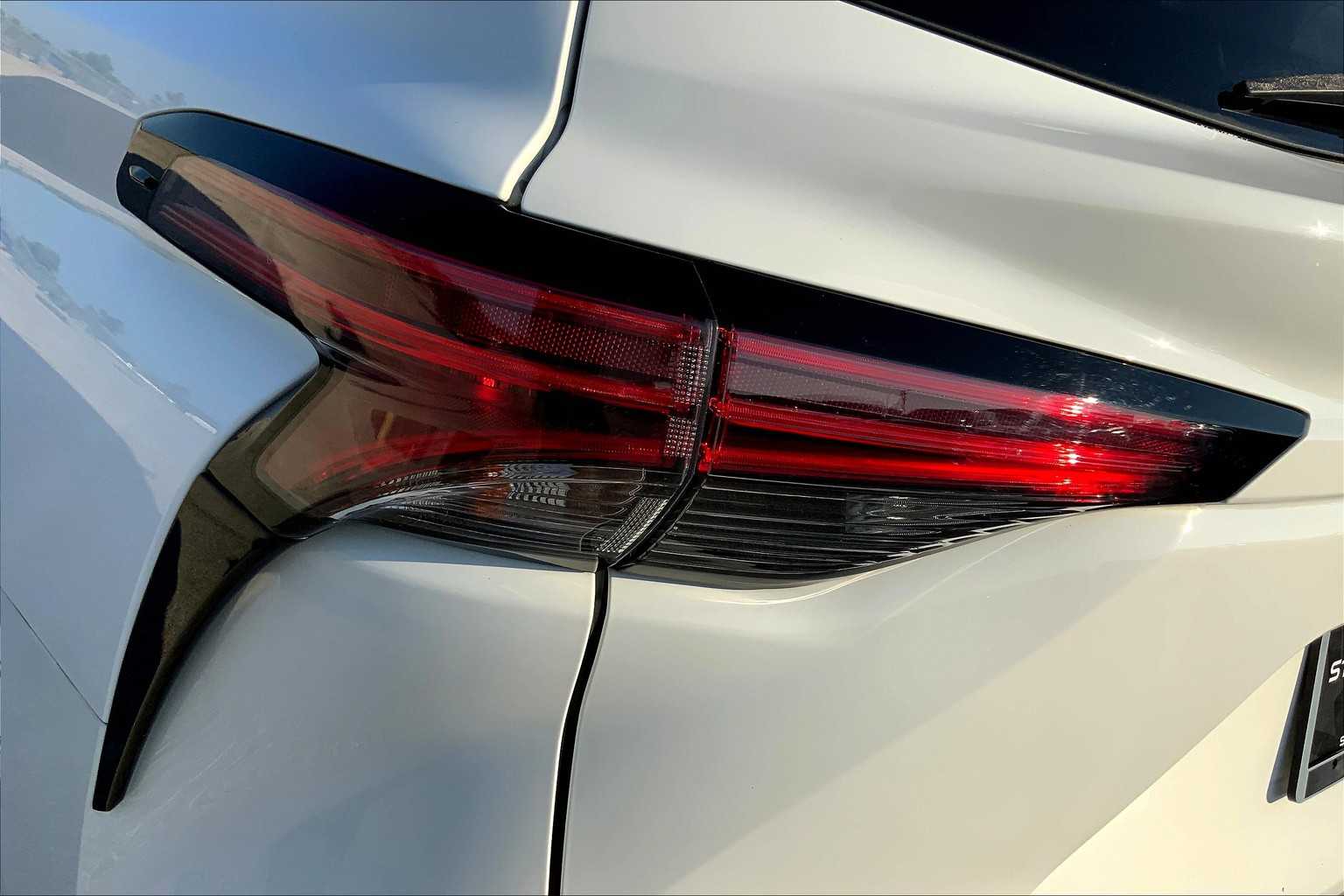 2021 Toyota Sienna XSE photo 27