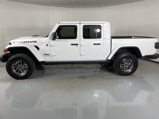 2025 Jeep Gladiator Mojave photo 5