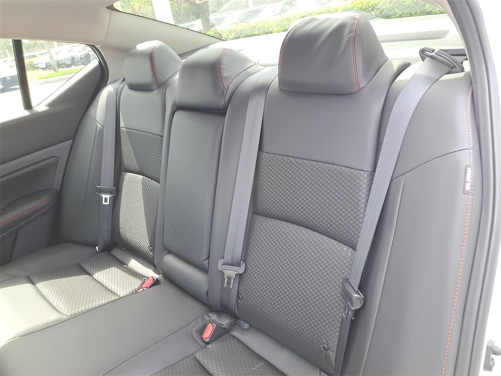 2025 Nissan Altima 2.5 SR photo 13