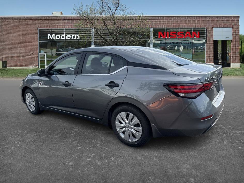 2025 Nissan Sentra S photo 2
