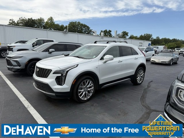 2021 Cadillac XT4 Premium Luxury photo 2