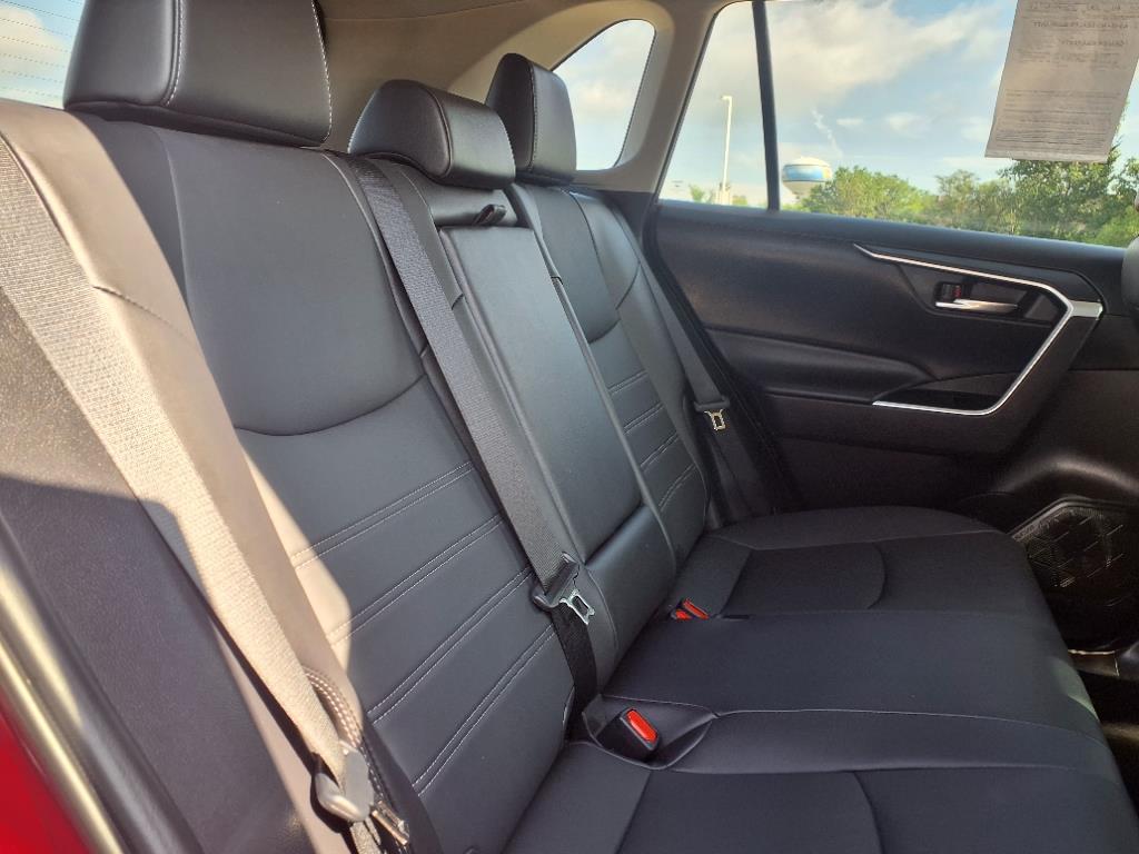 2023 Toyota RAV4 XLE Premium photo 11