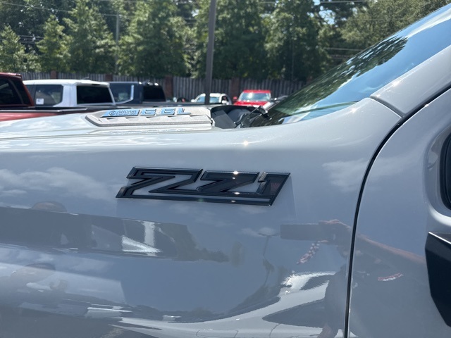 2024 Chevrolet Silverado 2500HD Custom photo 11