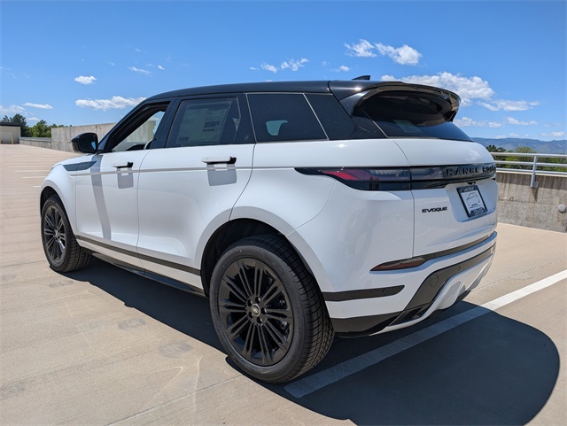 2026 Land Rover Range Rover Evoque Dynamic SE photo 4